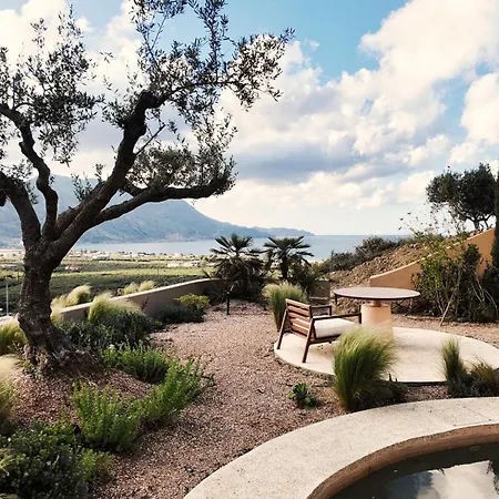 Tella Thera - A Nature-inspired Boutique Retreat منتجع كيساموس